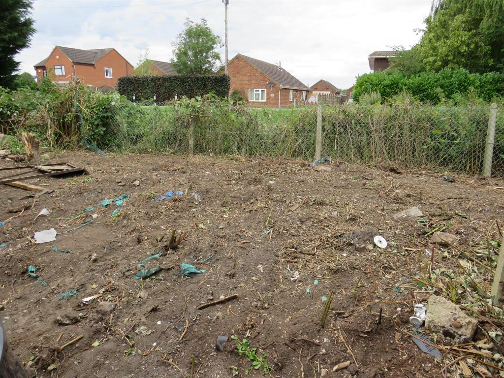 Fenland Council leader Chris Boden says the council was not ‘short changed’ when it sold this land at Murrow for £8,000 at auction in 2019. It has now gone on sale, with permission for one house, for £95,000.