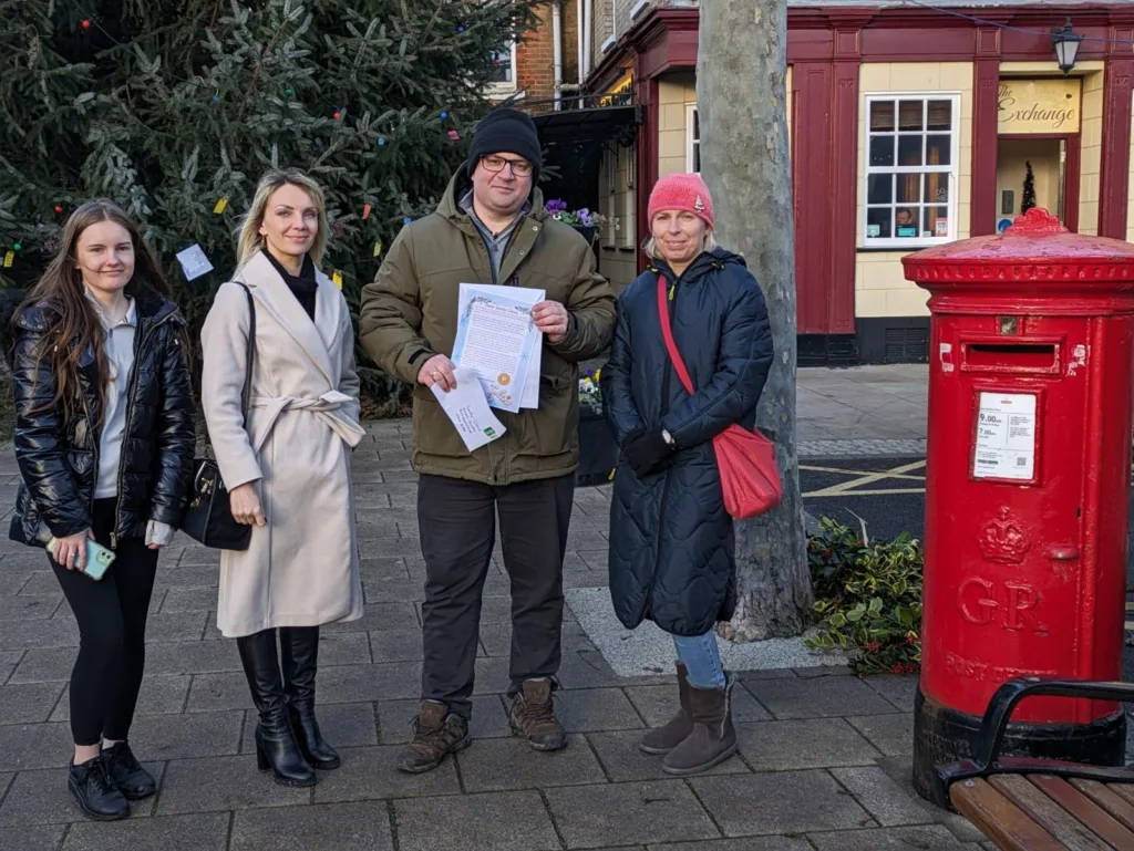 Last Saturday Fenland Parent Power gathered in the centre of March to send a letter to Santa Claus asking him to stop sending bikes to children and instead asking for the elves help to build new cycle paths in the area.