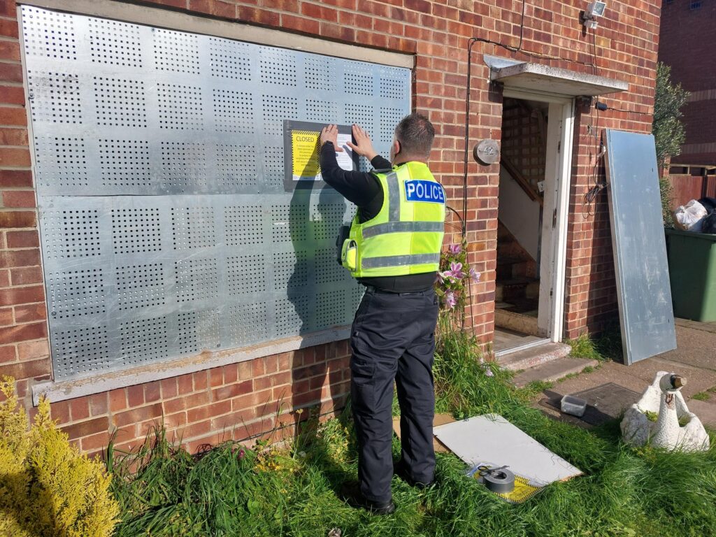 42 Edinburgh Drive, Wisbech, getting the full closure works