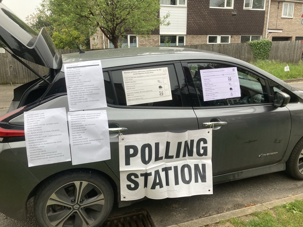 Innovation by polling station staff in Cambridge today outside Milton Road library. PHOTO: Cambridge Electoral Services (part of Cambridge City Council)